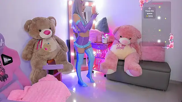 alessandrathedoll online show from 6, 11, 2025