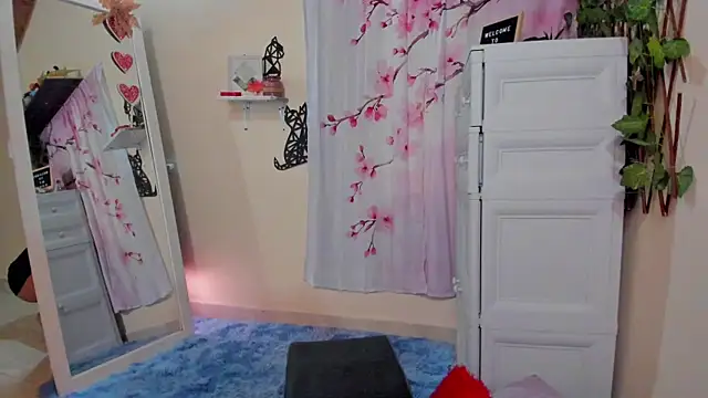 annyluna1 online show from 7, 2, 2026