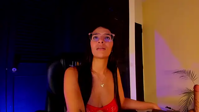 annyluna1 online show from 9, 7, 2026