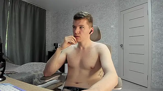Snapshot of Bananas_dick chatting on 14, 5, 2026 Bananas dick online show from 14, 5, 2026