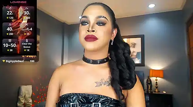 BitchyTYRA online show from 3, 3, 2025