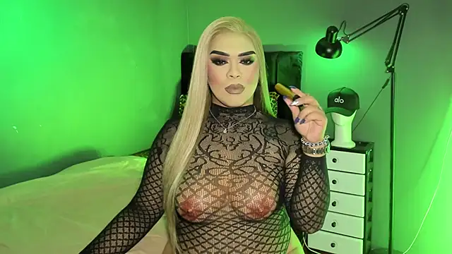 VictoriaEliz online show from 12, 5, 2026