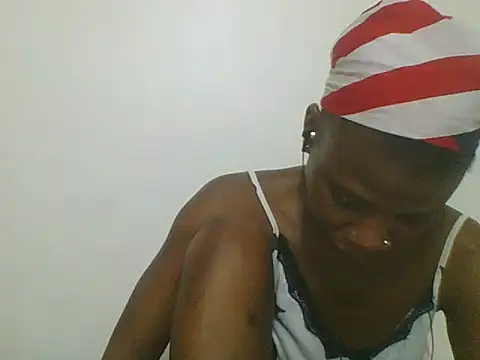 Snapshot of Sweetbaby004 chatting on 14, 9, 2025 Sweetbaby004 online show from 14, 9, 2025