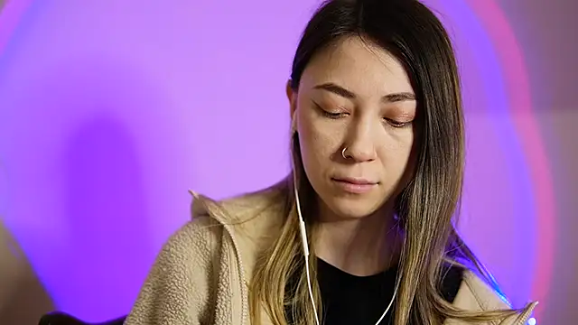 chibi moon  online show from 28, 1, 2025