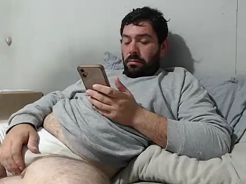 Snapshot of lucasprloco chatting on 18, 9, 2025 lucasprloco online show from 18, 9, 2025