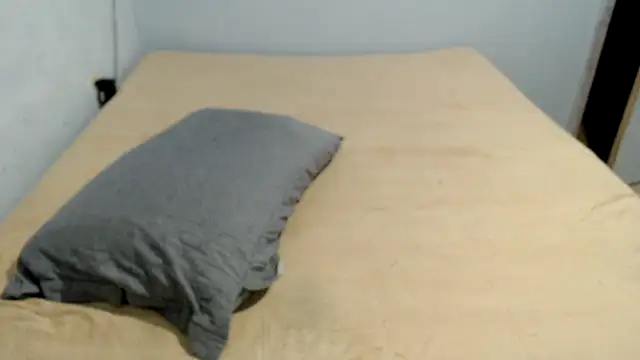 Snapshot of lucasprloco chatting on 15, 2, 2025 lucasprloco online show from 15, 2, 2025