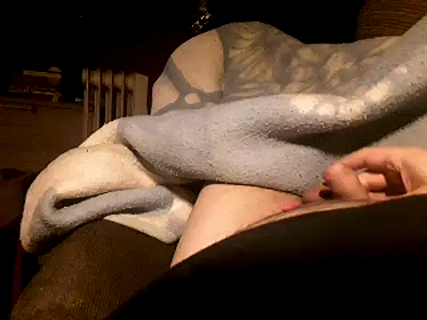 ciruelo1 online show from 13, 2, 2025