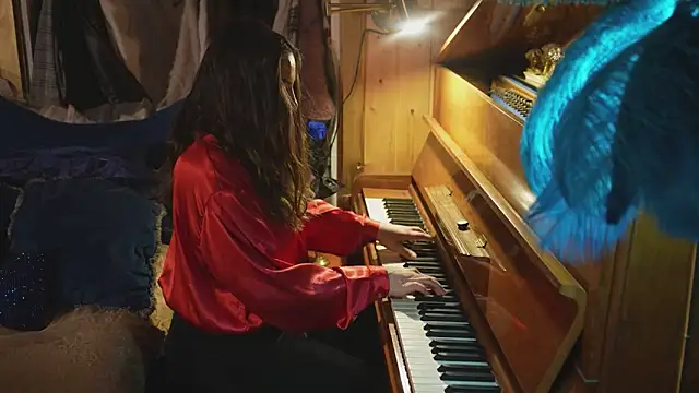 VanessaDoyle online show from 13, 3, 2026