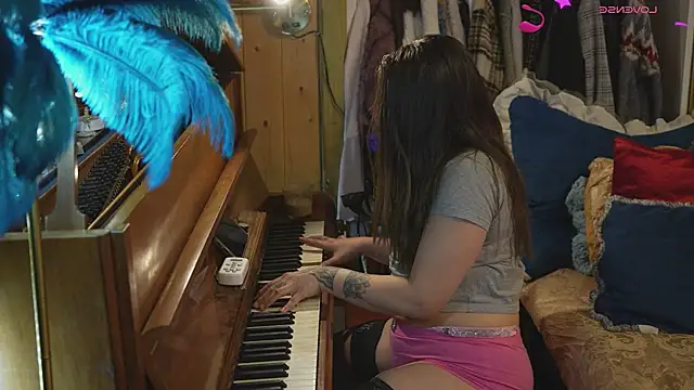 VanessaDoyle online show from 12, 2, 2026