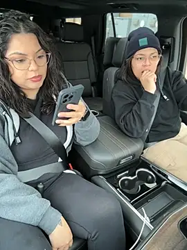 Snapshot of drizzypeach602 chatting on 30, 11, 2025 drizzypeach602 online show from 30, 11, 2025