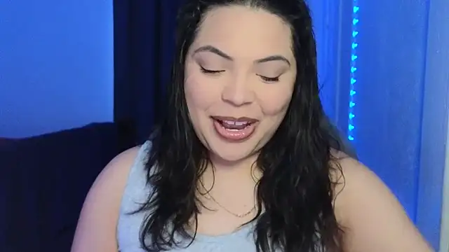 Snapshot of drizzypeach602 chatting on 10, 10, 2025 drizzypeach602 online show from 10, 10, 2025