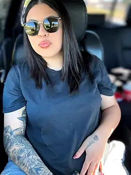 Snapshot of drizzypeach602 chatting on 2, 11, 2025 drizzypeach602 online show from 2, 11, 2025