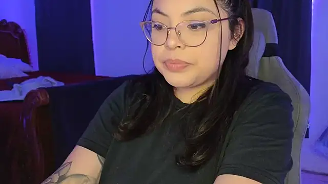 Snapshot of drizzypeach602 chatting on 27, 11, 2025 drizzypeach602 online show from 27, 11, 2025