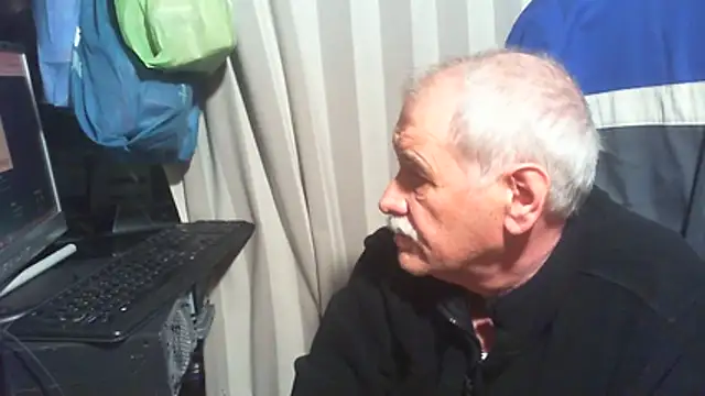 nonnomaturobisex online show from 22, 4, 2026