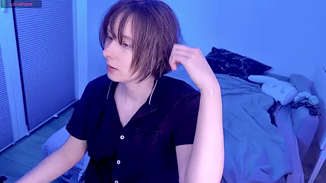 mothkink online show from 11, 2, 2026