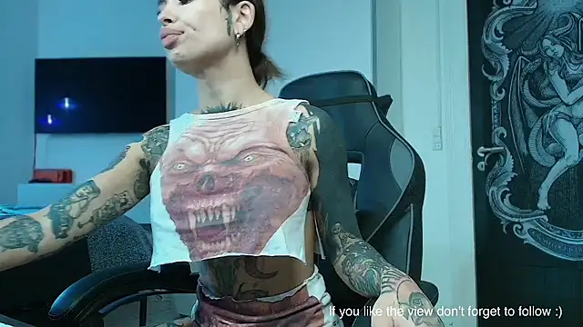 Snapshot of Rubbernina chatting on 6, 3, 2025 Rubbernina online show from 6, 3, 2025