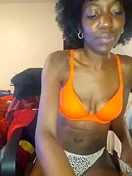 oliviaprettypussy online show from 24, 10, 2025