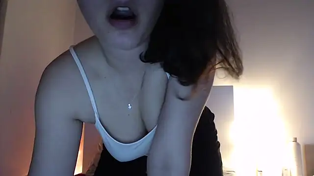 ocean eyess  online show from 28, 2, 2026