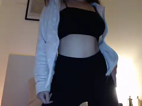 ocean eyess  online show from 30, 11, 2025