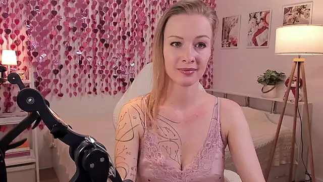 Snapshot of MissRightX chatting on 25, 4, 2026 MissRightX online show from 25, 4, 2026