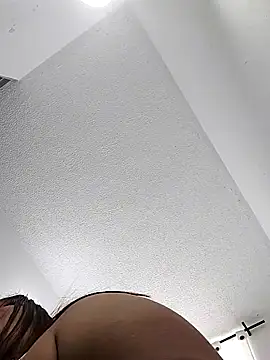 Snapshot of Van3orgasm4me chatting on 12, 1, 2025 Van3orgasm4me online show from 12, 1, 2025