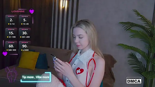 Holl1Would online show from 14, 3, 2025