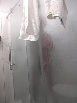 Roberts8inchcock online show from 4, 3, 2026