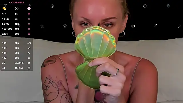 Snapshot of LianaFord chatting on 22, 7, 2026 LianaFord online show from 22, 7, 2026