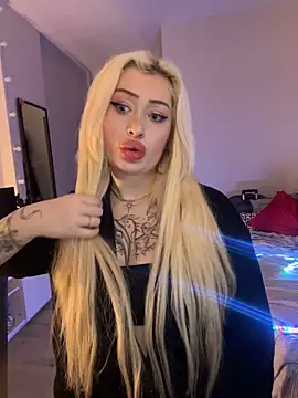 Snapshot of JennaLinn chatting on 29, 4, 2026 JennaLinn online show from 29, 4, 2026