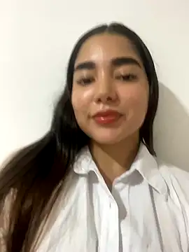 Snapshot of DulceChloe99 chatting on 7, 1, 2026 DulceChloe99 online show from 7, 1, 2026