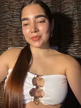 Snapshot of DulceChloe99 chatting on 24, 2, 2026 DulceChloe99 online show from 24, 2, 2026