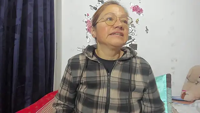 anthonela mature  online show from 29, 10, 2025