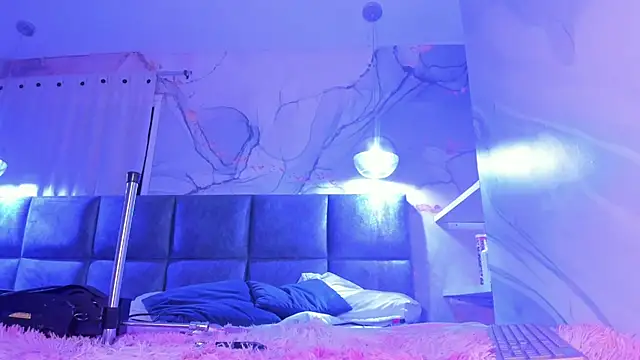 AntonellaRossi online show from 13, 12, 2025