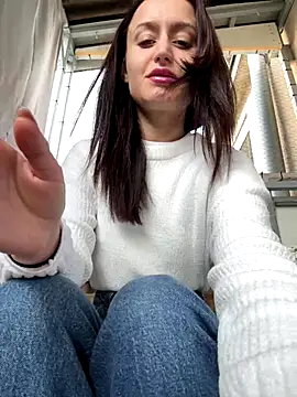 Snapshot of Zeyna1 chatting on 8, 10, 2025 Zeyna1 online show from 8, 10, 2025