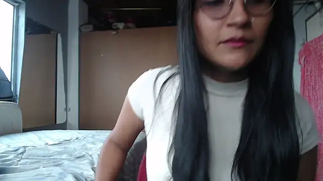 leah-666 online show from 22, 7, 2026