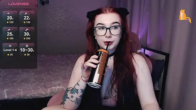 Cute lina online show from 15, 4, 2026