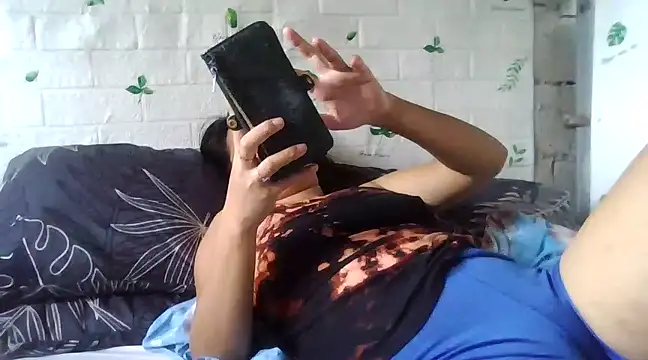 Silly Girl21 online show from 17, 3, 2025