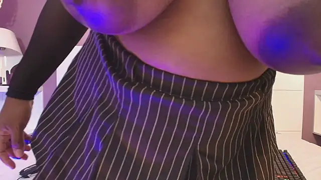 Snapshot of StaceyGraves_ chatting on 22, 10, 2025 StaceyGraves online show from 22, 10, 2025