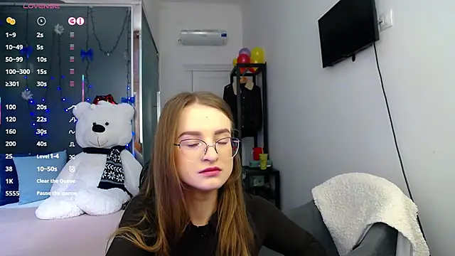 KateJonson online show from 23, 3, 2025