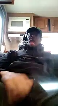 truckerlove69 online show from 4, 12, 2024