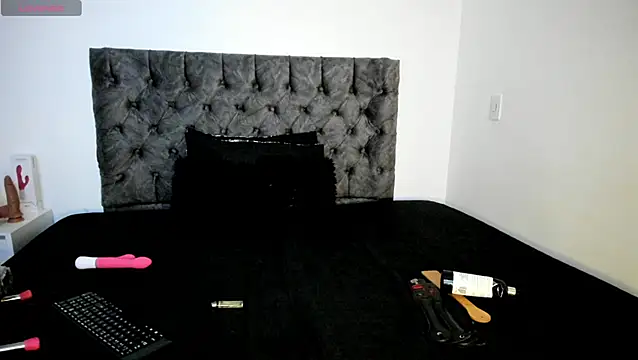 sweet  wild online show from 12, 11, 2025