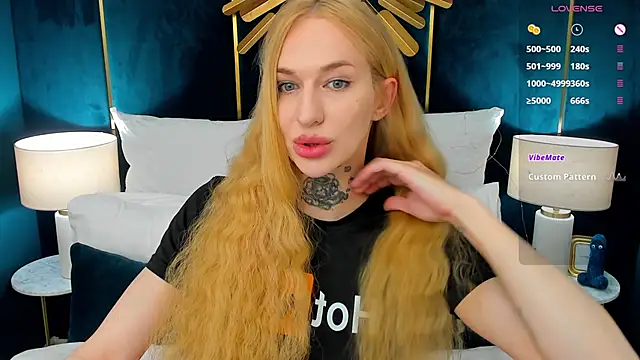 Snapshot of SarahLust chatting on 17, 5, 2026 SarahLust online show from 17, 5, 2026