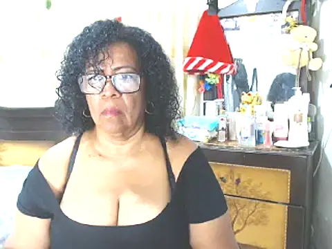 Yayis-hot-sexyw online show from 28, 12, 2024