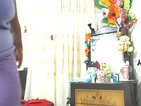 Yayis-hot-sexyw online show from 22, 12, 2024