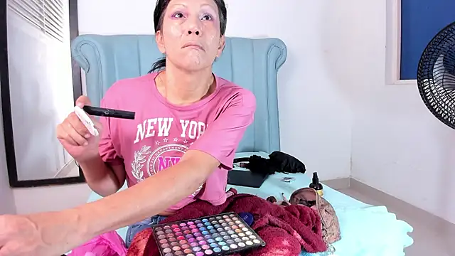 Cleopatra Trans online show from 21, 4, 2026