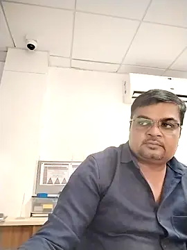 Desi Londa 143 online show from 10, 9, 2025