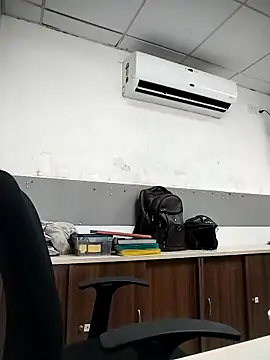 Desi Londa 143 online show from 30, 3, 2026