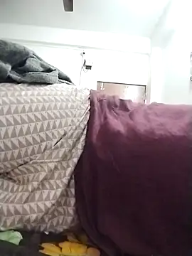 Desi Londa 143 online show from 2, 12, 2025