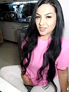 hot-babygirl online show from 15, 4, 2026