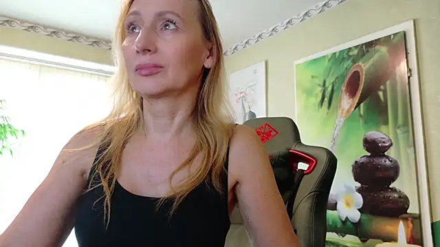 Snapshot of HotLana69 chatting on 20, 7, 2026 HotLana69 online show from 20, 7, 2026